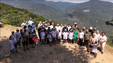 Kazdağları'nda "Baba-Çocuk Doğa Kampı" düzenlendi