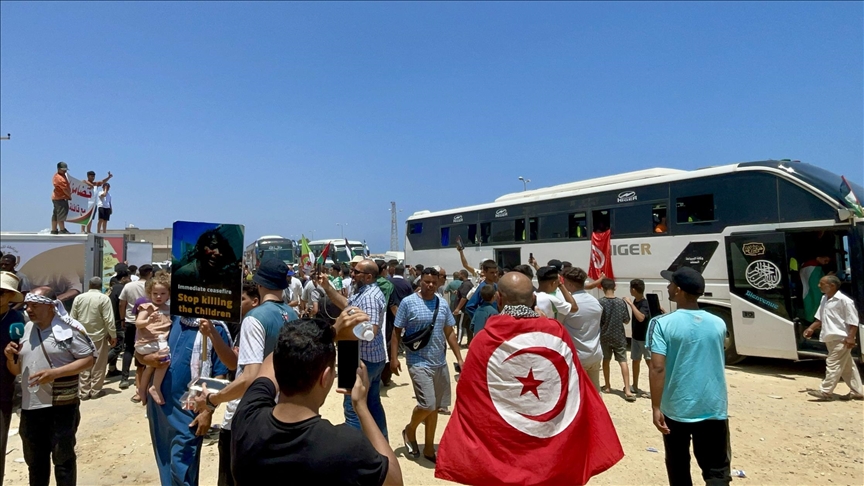 قياديان تونسيان: قوافل ستلتحق بالقافلة المغاربية لمساندتها في ليبيا (تقرير)
