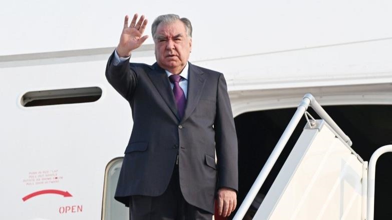 رئیسجمهور تاجیکستان برای شرکت در نشست «آسیای مرکزی-چین» عازم قزاقستان شد