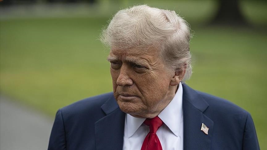 Президент США распорядился активизировать усилия по депортации мигрантов