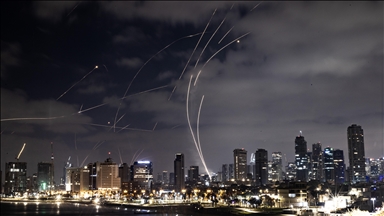 Raketat e Iranit shihen mbi Tel Aviv