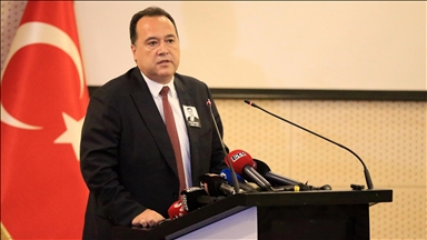 Ferdi Zeyrek'in vefatının ardından Manisa Büyükşehir Belediye Başkanlığına Besim Dutlulu seçildi