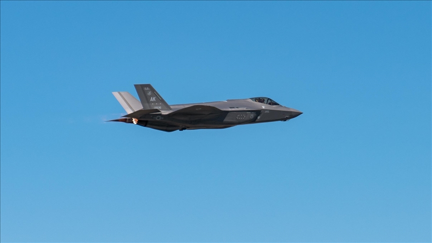 US sending additional fighter jets to Middle East: Report