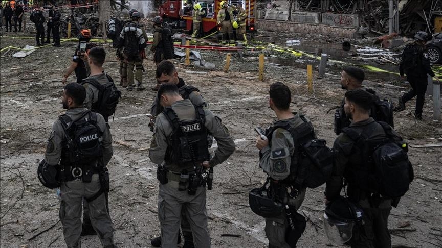 Haïfa : La police israélienne fait irruption dans les lieux où séjournent des équipes de télévision, dont celle de TRT