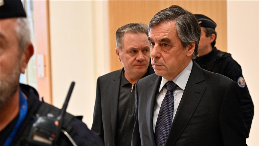 Former French Premier Fillon sentenced to suspended prison term for misusing public funds