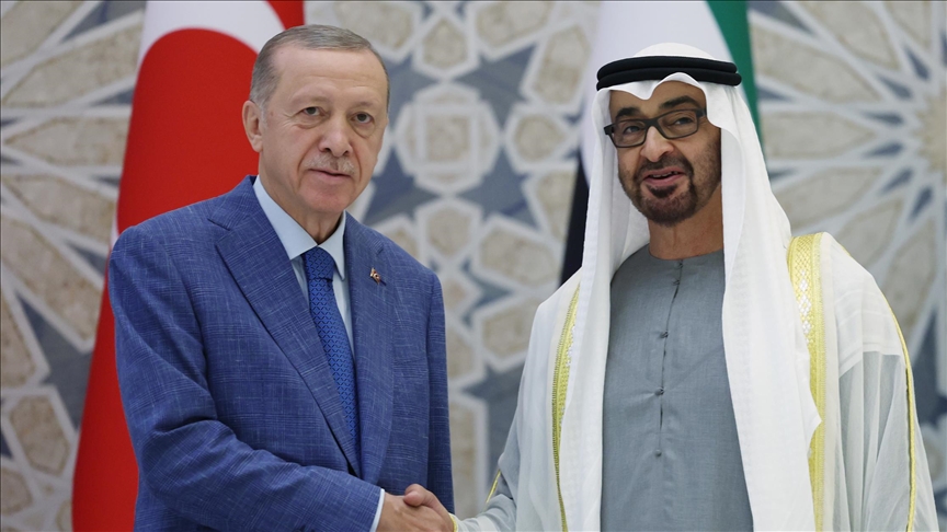 أردوغان وآل نهيان يبحثان الصراع بين إسرائيل وإيران