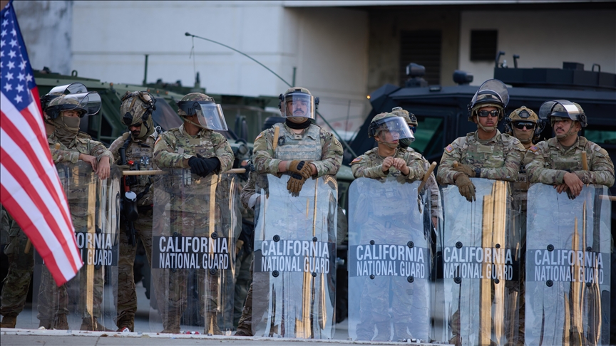 Pentagon deploys up to 700 military personnel to support US immigration operations in southern states