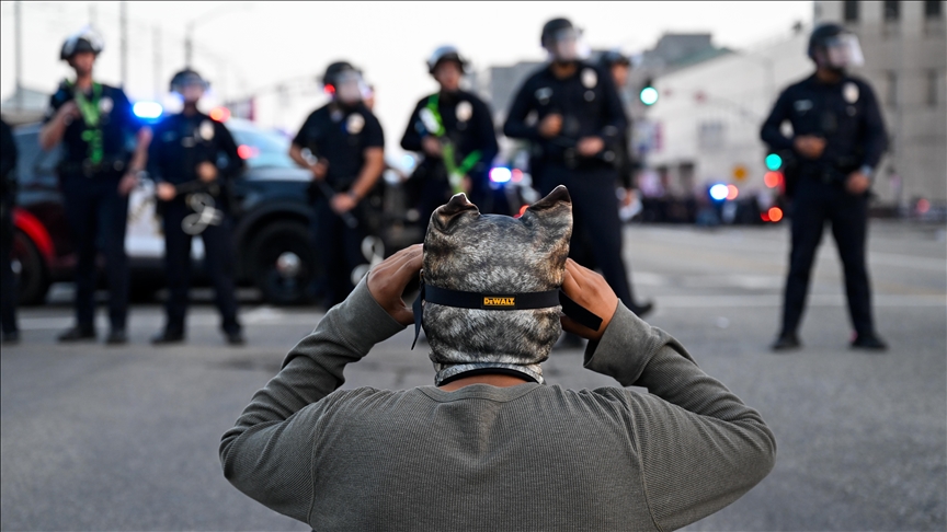 Göçmenlik politikalarının protesto edildiği Los Angeles’ta sokağa çıkma yasağı gevşetildi