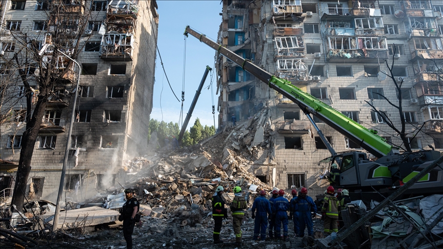 Zelenski tvrdi da je Rusija ubila najmanje 15 ljudi u napadu na Kijev