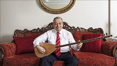 Türk halk müziği sanatçısı Mehmet Erenler hayatını kaybetti