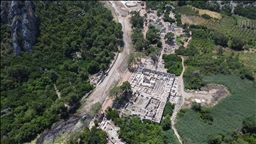 Olympos Antik Kent'te ziyarete ilk kez açılan kaya mezarları gezi rotasına dahil edildi