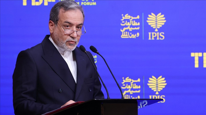 إيران تنفي إرسال وفد تفاوض إلى سلطنة عمان