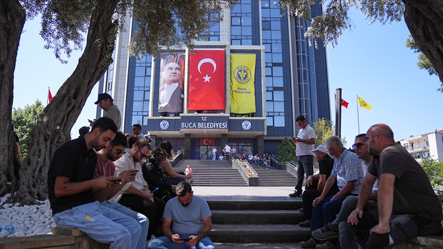襤堝鳥勳娶'de iki belediyede içiler i b覺rakt覺