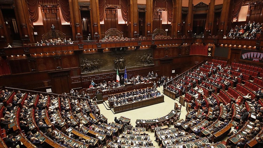 İtalya'da hükümet, 7 Ekim sonrası İsrail'e yeni silah ticareti yapılmadığını yineliyor