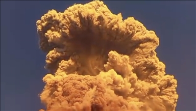 Volcano eruption disrupts air service to Indonesian island of Bali