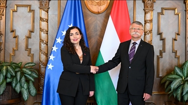 "Kosova është e vendosur që të çelë kapituj të ri të bashkëpunimit me Hungarinë"