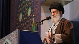 هشدار آیت‌الله خامنه‌ای نسبت به "صدمه جبران‌ناپذیر" ورود آمریکا به جنگ