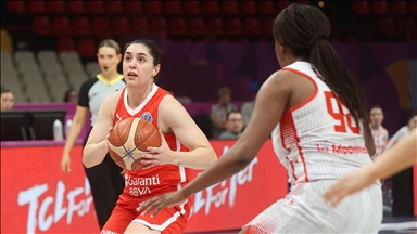 A Milli Kadın Basketbol Takımı İsviçre'yi mağlup etti