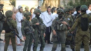 مستوطنون يقتلون فلسطينيا ويصيبون آخر بمحافظة الخليل 