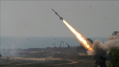 La Corée du Nord lance 10 roquettes près de sa capitale, Pyongyang
