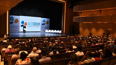 Arnavutluk'ta "Bilgiden Eyleme: Avrupa-Akdeniz Bölgesinde Diyaloğu Yeniden Tanımlamak" forumu devam ediyor