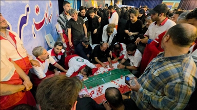 طهران.. تشييع مسعفين من الهلال الأحمر الإيراني قُتلا بقصف إسرائيلي