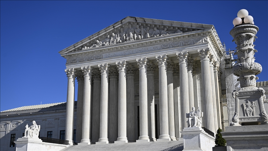 US appeals court rules Trump can retain control of National Guard in California