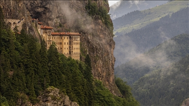 Turqi, Manastiri Sümela tërheq vëmendjen me strukturën historike dhe bukurinë natyrore