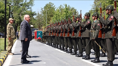 Milli Savunma Bakanı Güler, 2'nci Ordu Komutanlığında inceleme ve denetlemelerde bulundu