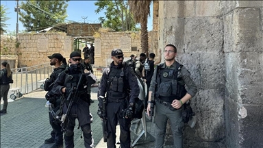 Policia izraelite nuk lejon hyrjen e mijëra palestinezëve në Al-Aksa për të falur namazin e xhumasë