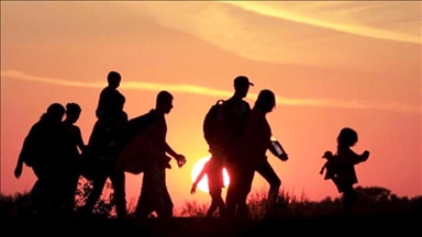 On World Refugee Day, UNHCR chief says refugee protection 'threatened as never before'