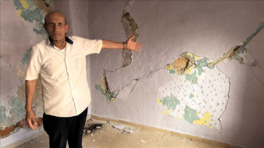 İ'de tünel inşaatı nedeniyle evleri zarar gören mahalle sakinleri çözüm istiyor