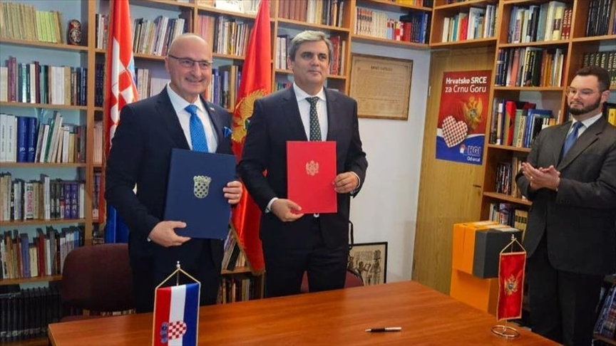 Potpisan ugovor Hrvatske i Crne Gore o darovanju Doma kulture Hrvatima u Boki