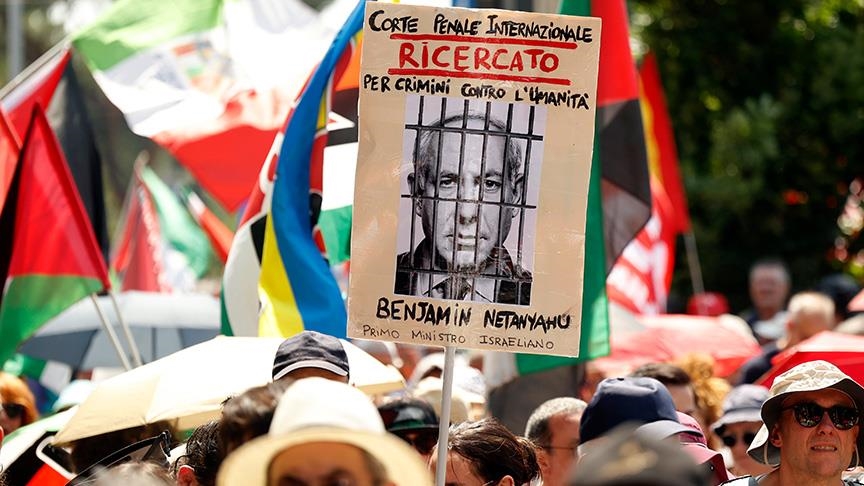 مظاهرات حاشدة في روما ضد هجمات إسرائيل بفلسطين والتسلح الأوروبي
