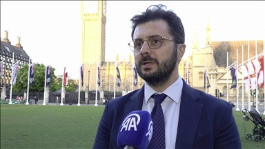 أكاديمي تركي: أوروبا تغض الطرف عن إرهاب اليمين المتطرف 
