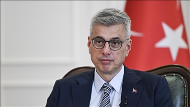 Sağlık Bakanı Memişoğlu'ndan ilaç, engelli ve ÇÖZGER raporlarına ilişkin paylaşım