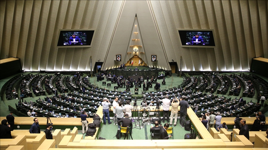 Iranski parlament odobrio zatvaranje Hormuškog moreuza nakon američkih napada na nuklearne lokacije