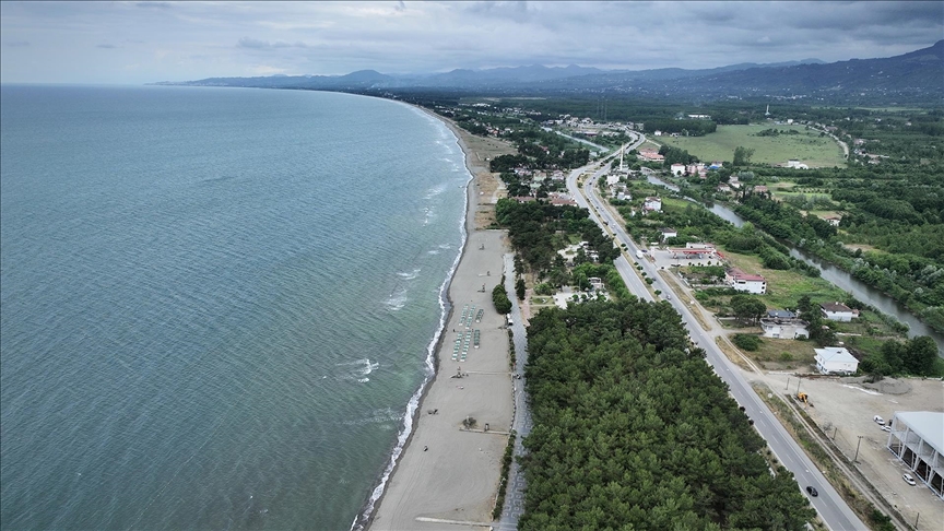 Karadeniz'in en uzun sahil şeridine sahip kenti Samsun'da mavi bayraklı plajlar 16'ya yükseldi