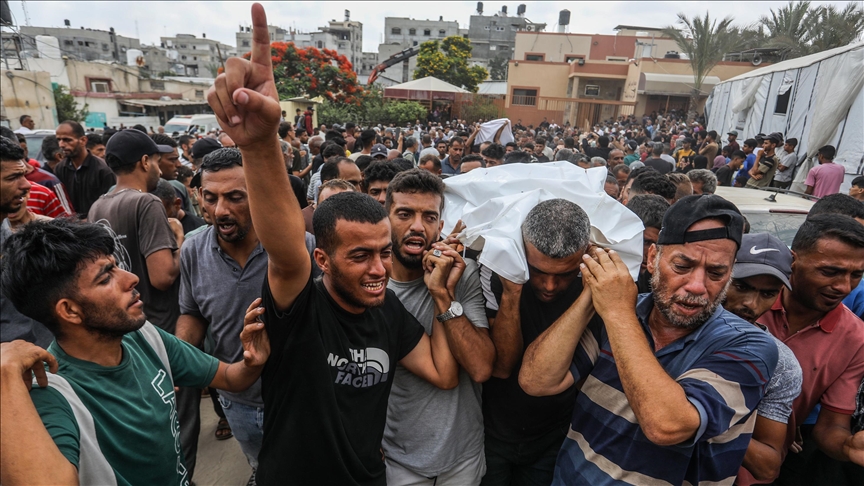 İsrail'in Gazze Şeridi'ne son 24 saatte düzenlediği saldırılarda 51 Filistinli hayatını kaybetti