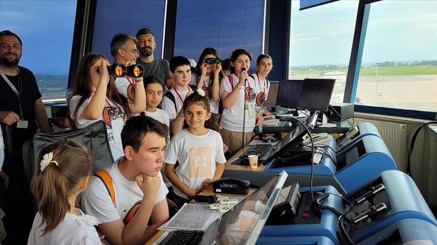 Samsun'da "Kuzeyin Çocukları Semalarda" projesiyle öğrenciler havacılığı yakından tanıdı
