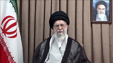 La télévision d’État iranienne annonce que « tout citoyen ou militaire américain dans la région est désormais une cible»