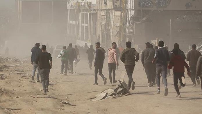 Армия Израиля вновь атаковала очередь за гумпомощью