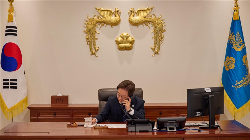 South Korea’s Lee discusses ties with Indonesia’s Prabowo, Malaysian Premier Anwar