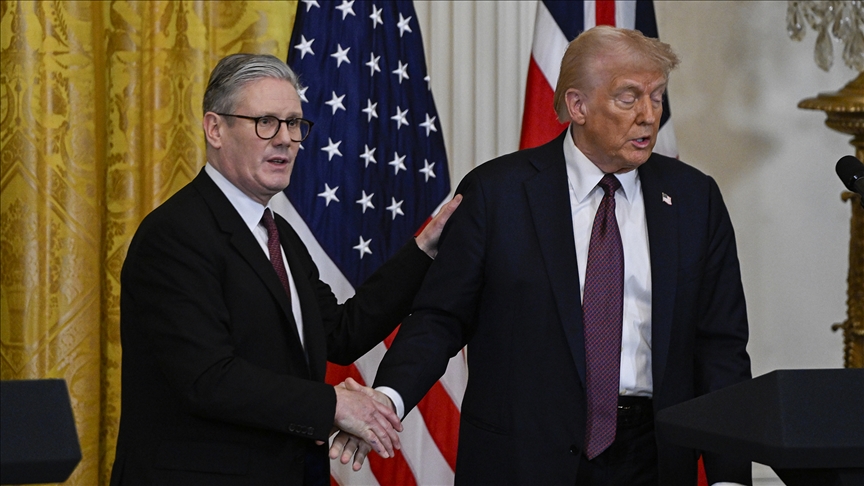 Trump ve Starmer, telefonda 襤娶硃紳'覺n müzakere masas覺na dönmesinin önemini görütü