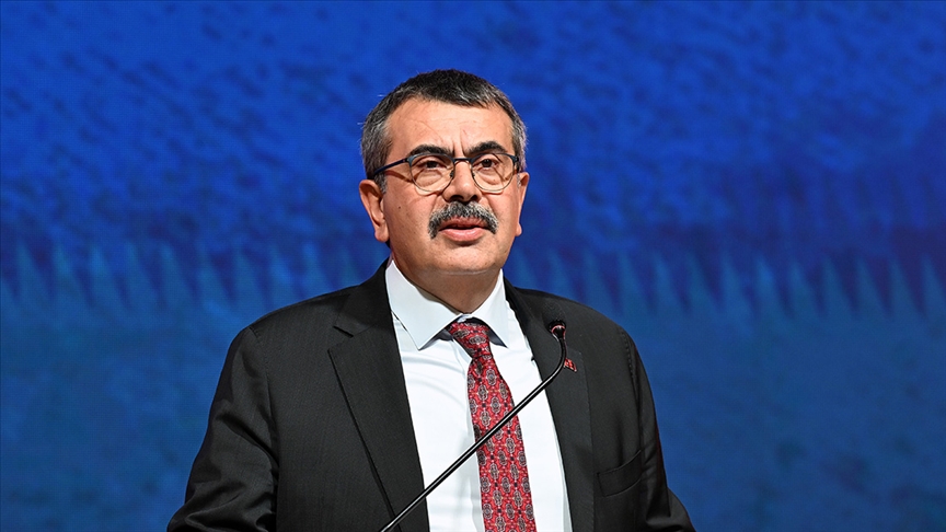 Milli Eğitim Bakanı Tekin, ÖBA ve EBA canlı yayınında öğretmenlere hitap etti