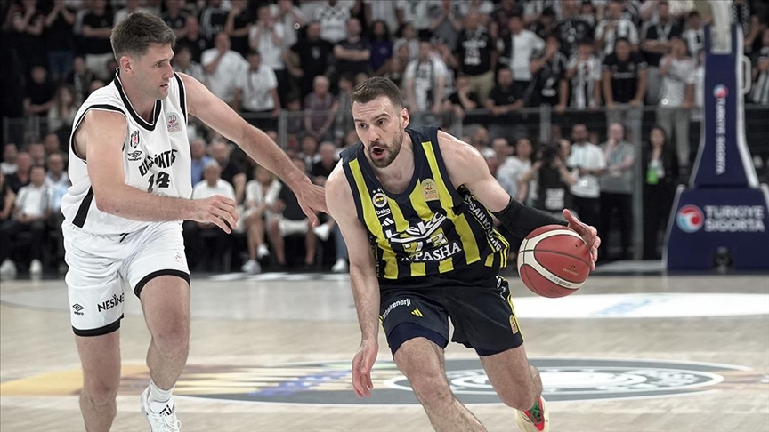Fenerbahçe Beko, deplasmanda Beşiktaş Fibabanka'yı 91-87 yendi