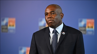 İngiliz Bakan Lammy, İran'a Hürmüz Boğazı'nı kapatmanın hata olacağını söylediğini aktardı