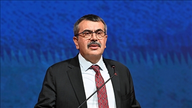 Milli Eğitim Bakanı Tekin, ÖBA ve EBA canlı yayınında öğretmenlere hitap etti