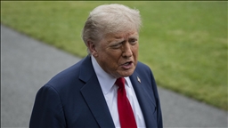 Trump, İran'da bir rejim değişikliği fikrine sıcak baktığı mesajını verdi