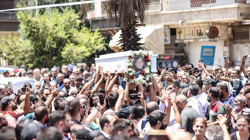 Şam'da Mar İlyas Kilisesi saldırısında yaşamını yitirenler için toplu cenaze töreni yapıldı